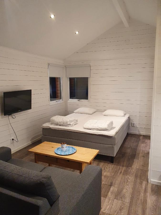 Skogsbaeckens Stugby Ab Villa Tomelilla Ngoại thất bức ảnh