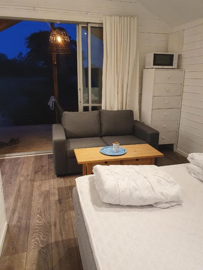 Skogsbaeckens Stugby Ab Villa Tomelilla Ngoại thất bức ảnh